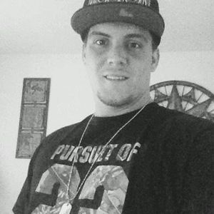 Meet your Posher, Derrick